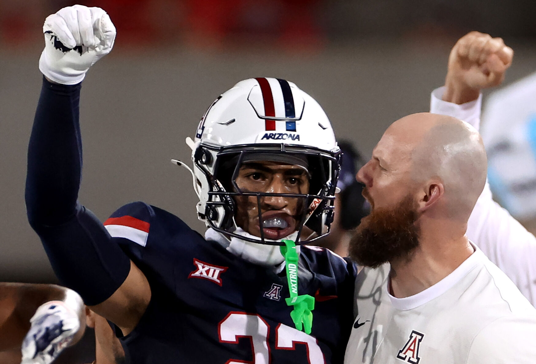 ÃÛÁÄÖ±²¥ vs Hawaii, NCAA football